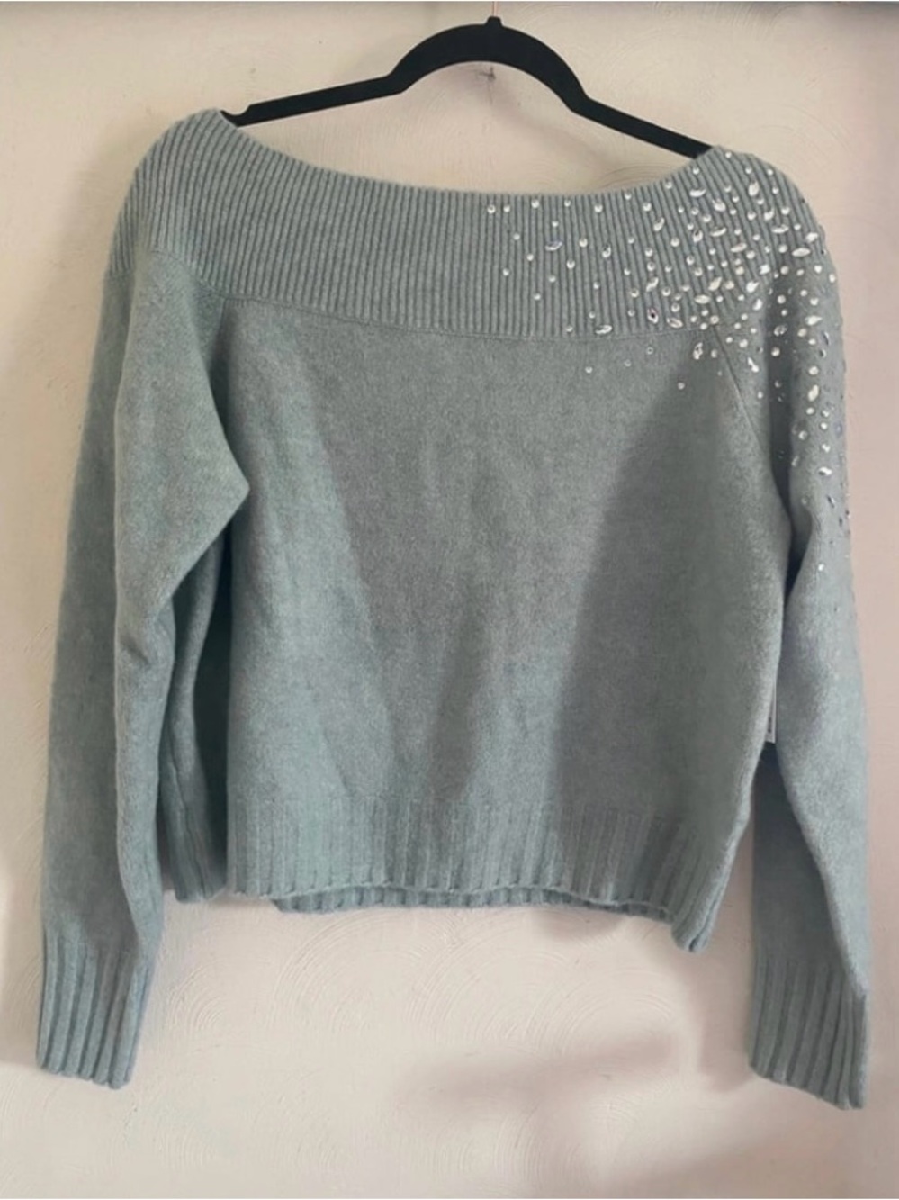 Nine West off the shoulder beautiful sweater size S NEW